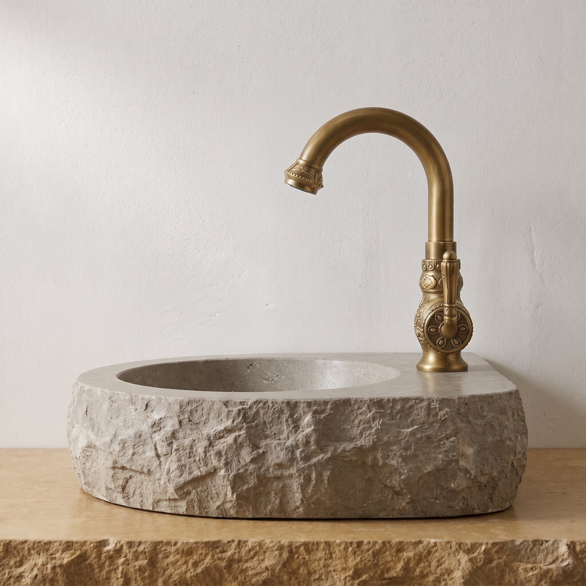 Robinet Lavabo Rétro Orna Bronze Antique — Col de Cygne Sculpté 245 mm