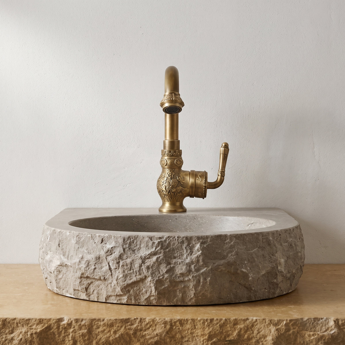 Robinet Lavabo Rétro Orna Bronze Antique — Col de Cygne Sculpté 245 mm