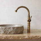 Robinet Vasque Rétro Orna Bronze Antique — Col de Cygne Sculpté 380 mm