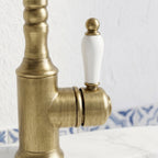 Robinet Lavabo Rétro Bronze Antique — Bec Pivotant en Laiton