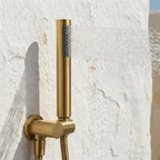Colonne de Douche Encastrée Vael Or Brossé Laiton — Pommeau Pluie 250×250 mm