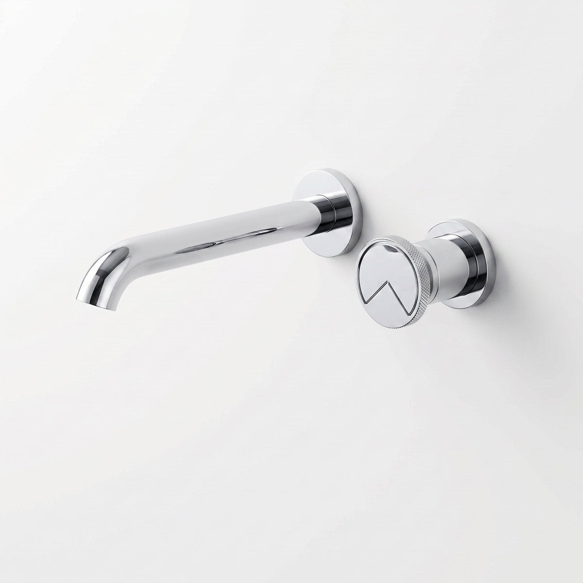 Robinet mural Auria Chrome : bec et poignée vus de profil sur fond blanc