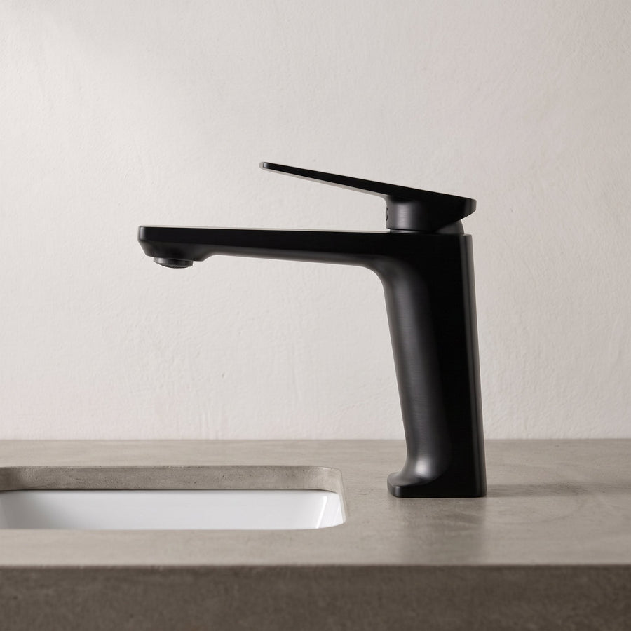 Robinet Lavabo Metra Noir Mat Laiton — Mitigeur Moderne Monotrou