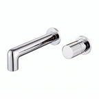 Robinet mural encastrable Muro chrome : bec et molette sur fond blanc