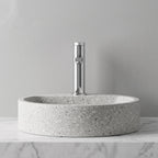 Robinet lavabo Solea chrome, vue rapprochée sur le corps moleté