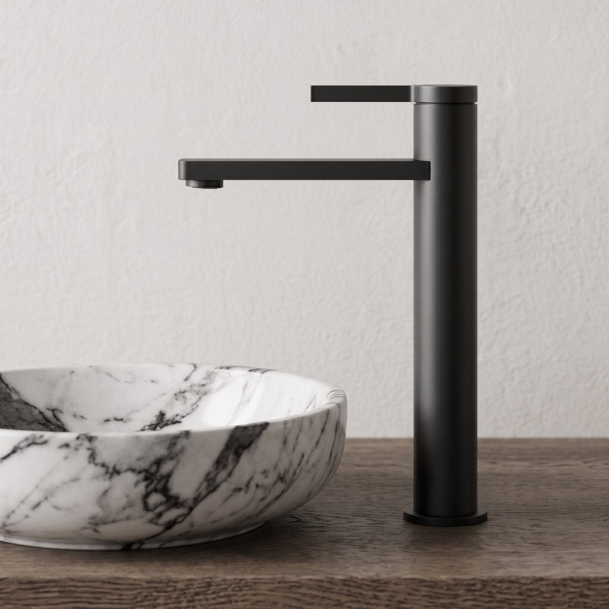 Robinet lavabo Solea noir mat dans une salle de bain contemporaine