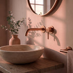 Robinet mural Vira or rose brossé dans une salle de bain contemporaine